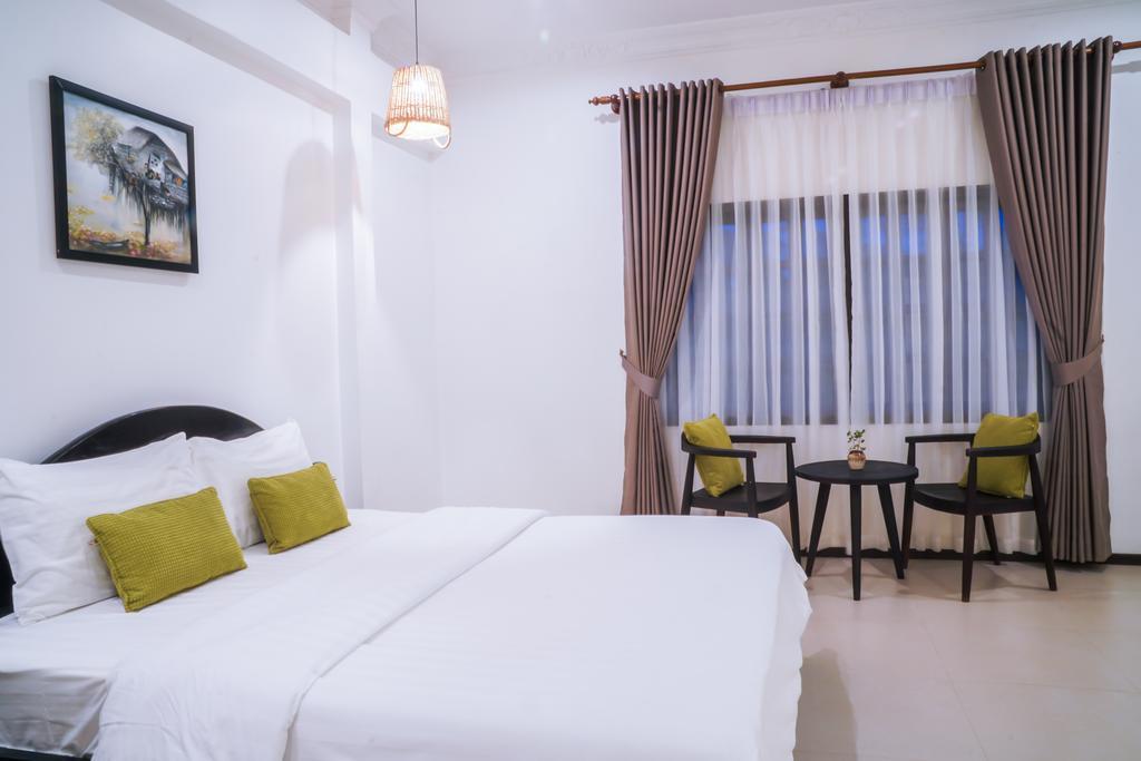 Angkor Yellow Villa