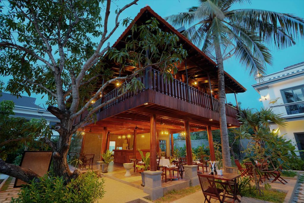 Udaya 4*
