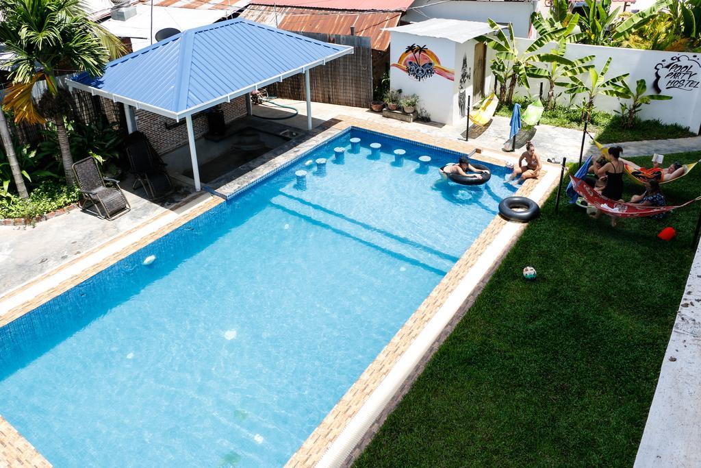 Nhà trọ Pool Party