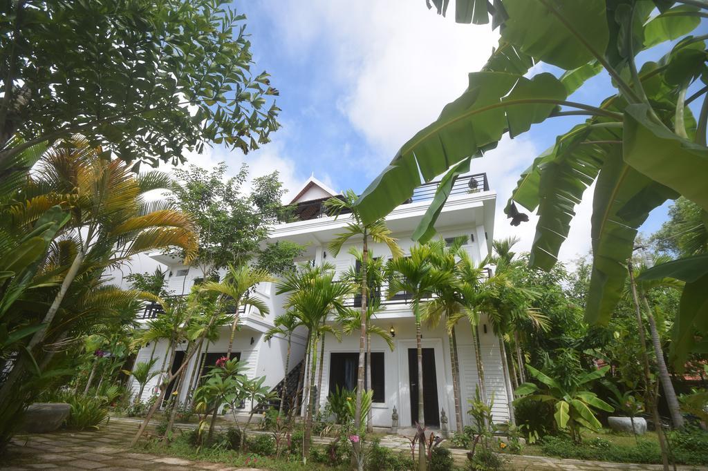 The Botanic & Restaurant Siem Reap