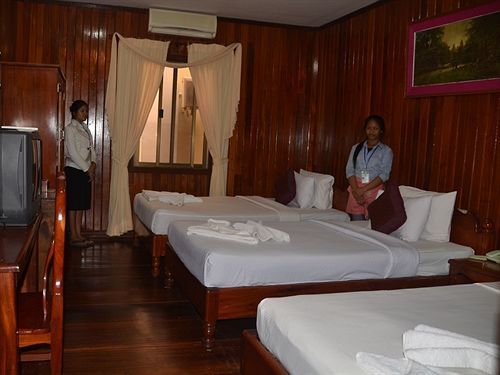 Neak Pean - Wooden House Hotel 3*