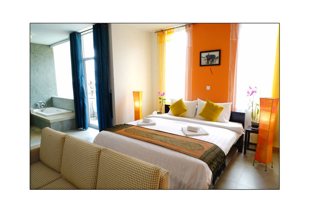 Paris Angkor Hotel 3*