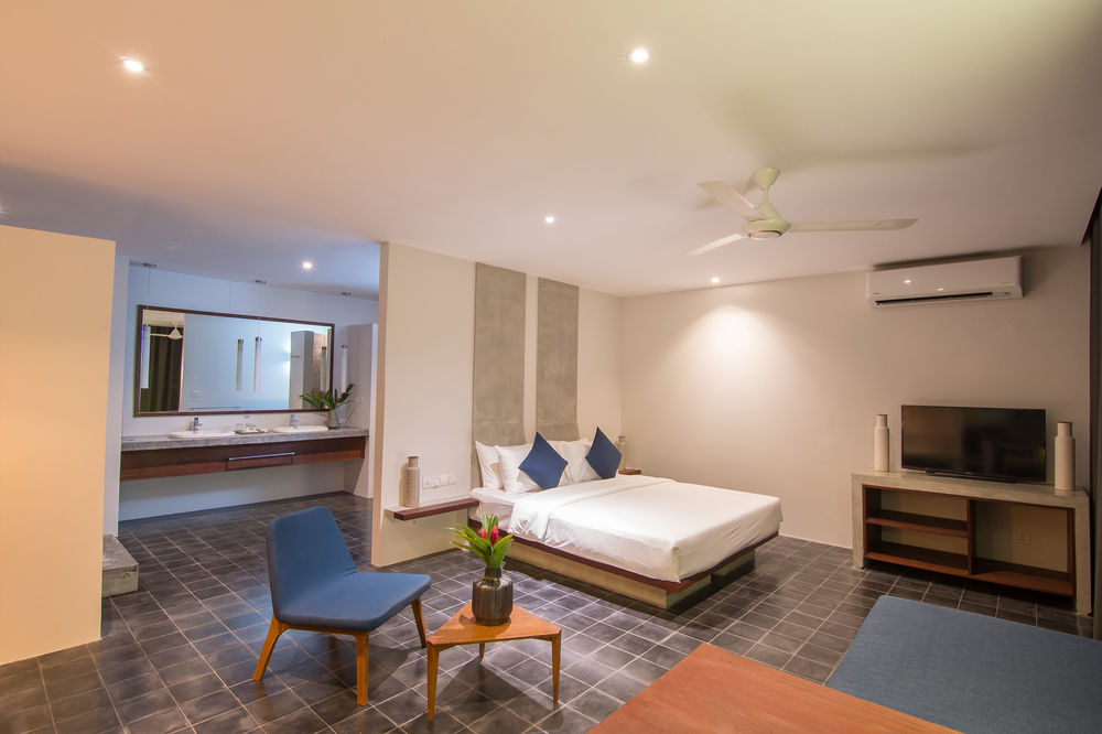 Hillocks & Siem Reap