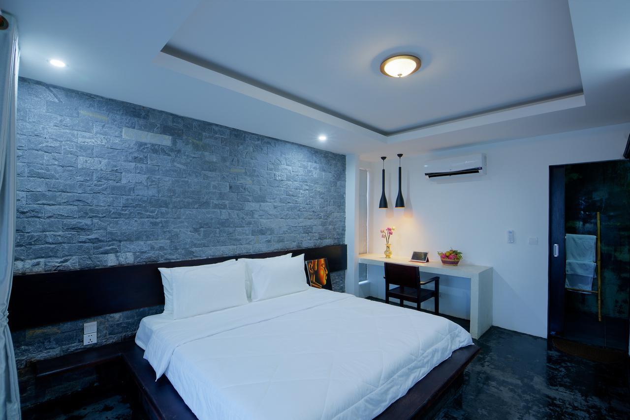 Dream Butterfly Garden Boutique 3*