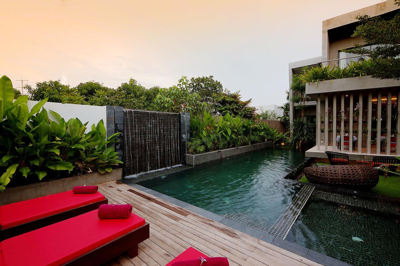 Theary's Luxury Hotel