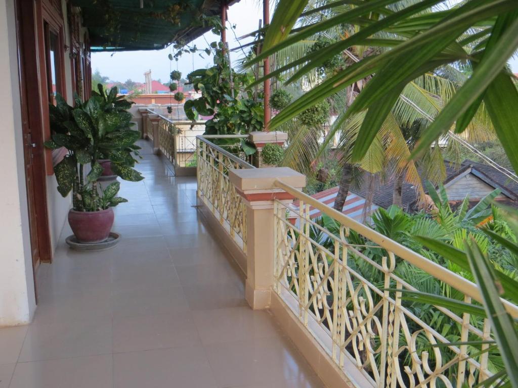 Angkor Tropical