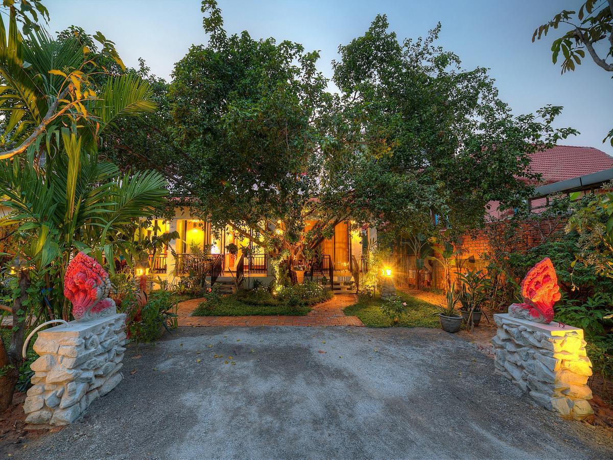 Hotel Kanak Garden