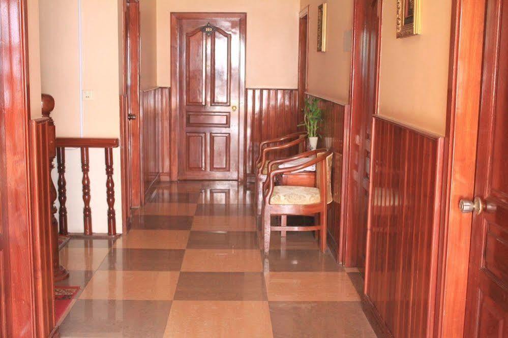 Rumah tetamu U-dara 2*
