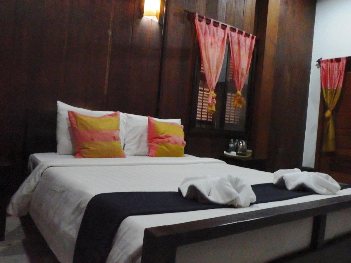 The Angkor Crescent Siem Reap