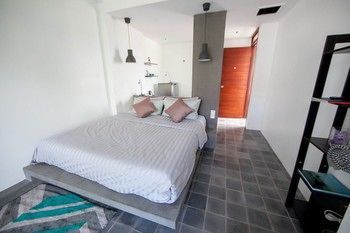 Pura Vida Boutique & 4*