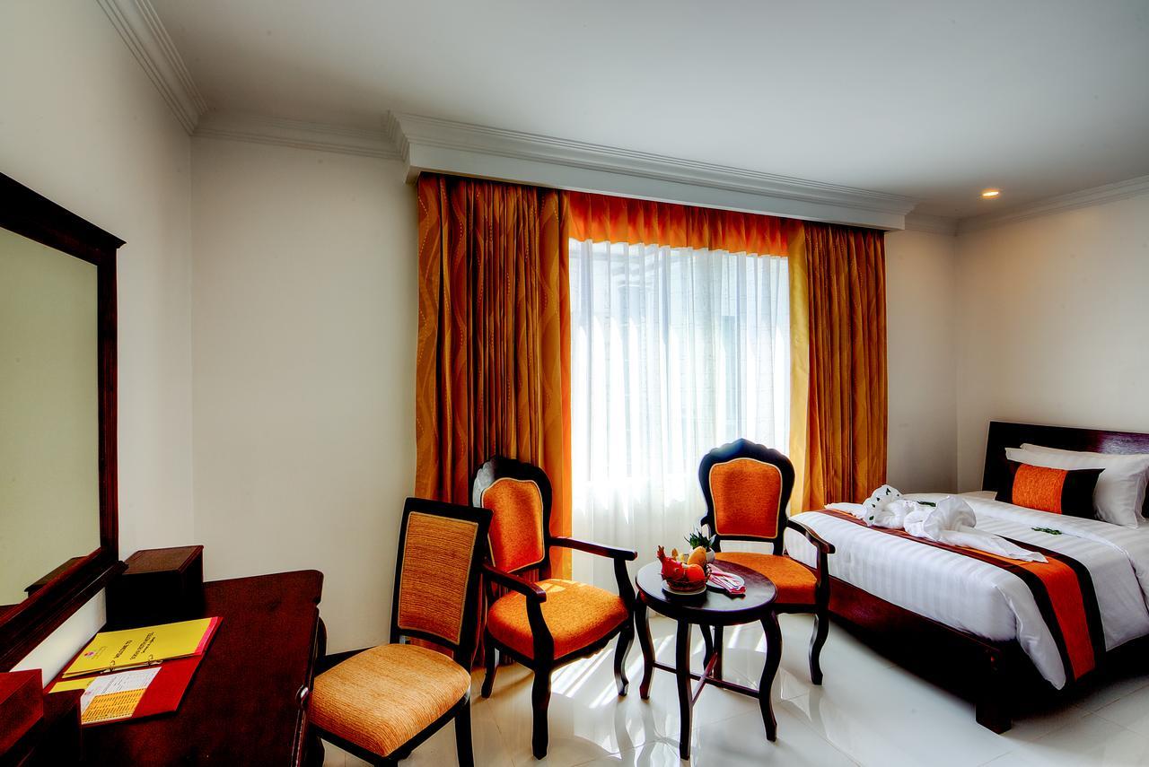 Sokharoth Hotel 4*