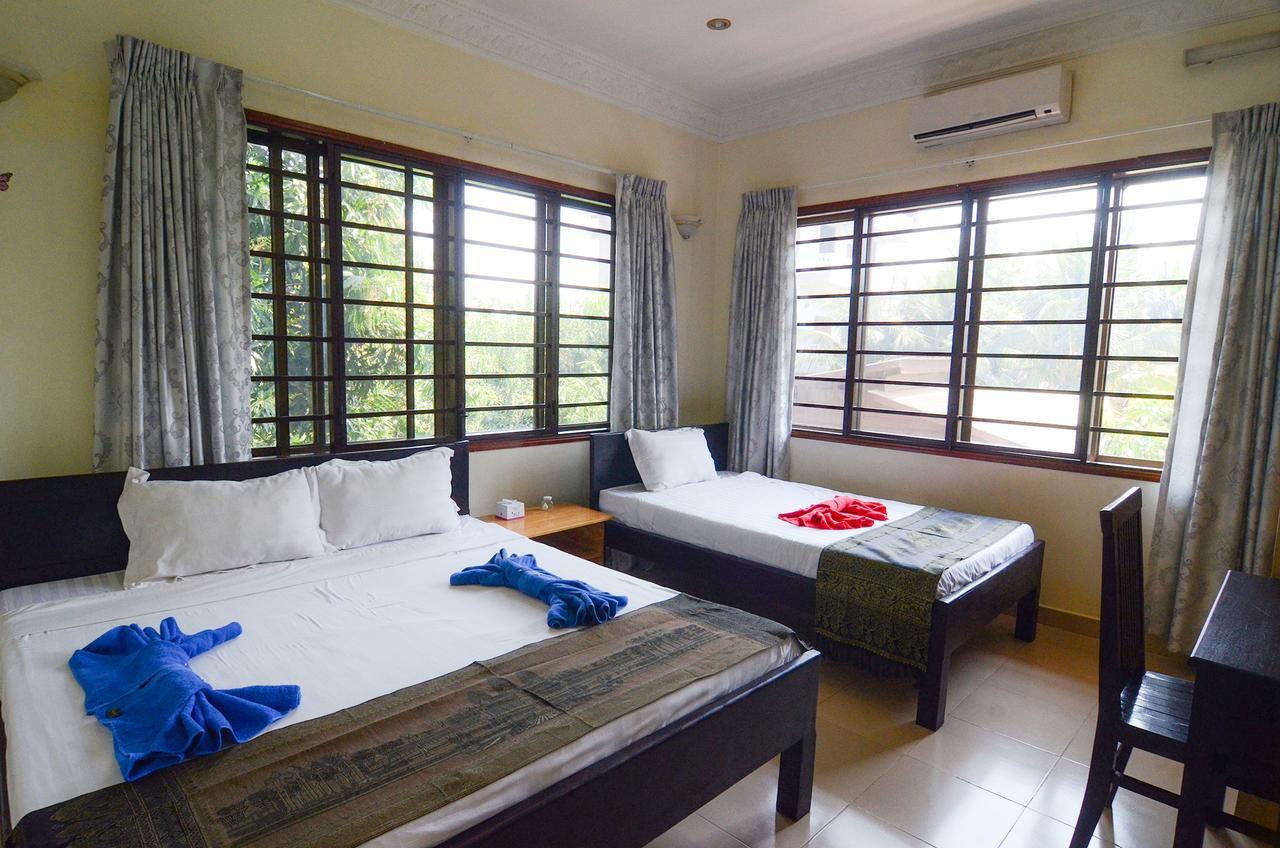 Hostel Kiyomi *