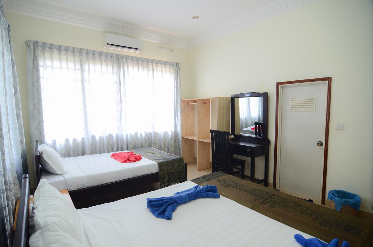 Hostel Kiyomi *