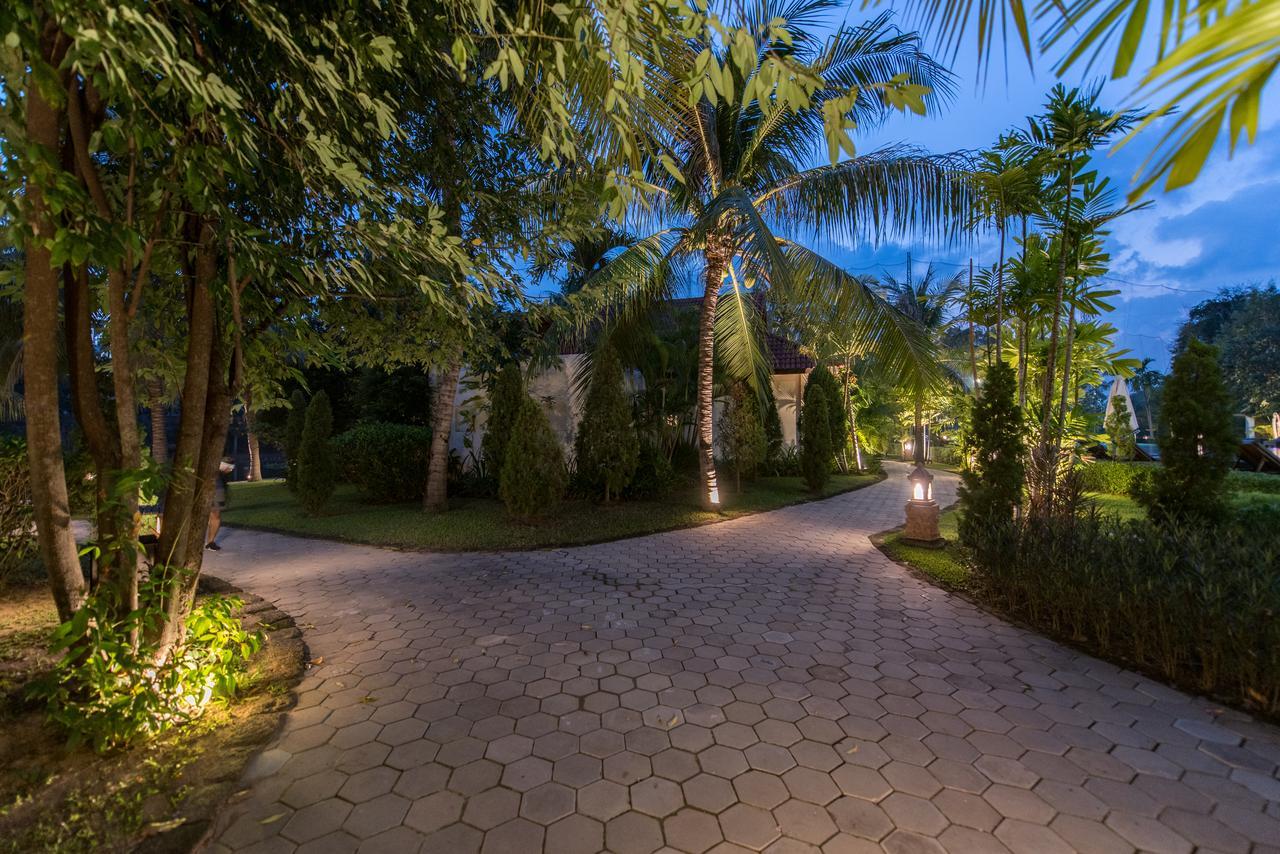 Angkor Palace & 5* Siem Reap