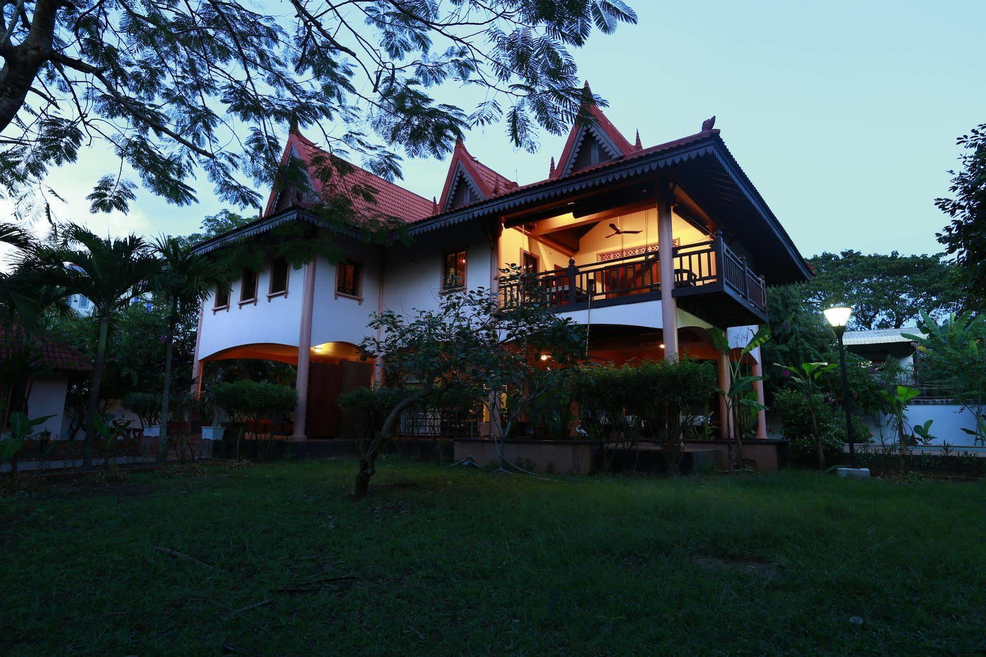 Hotel Relax And Angkor