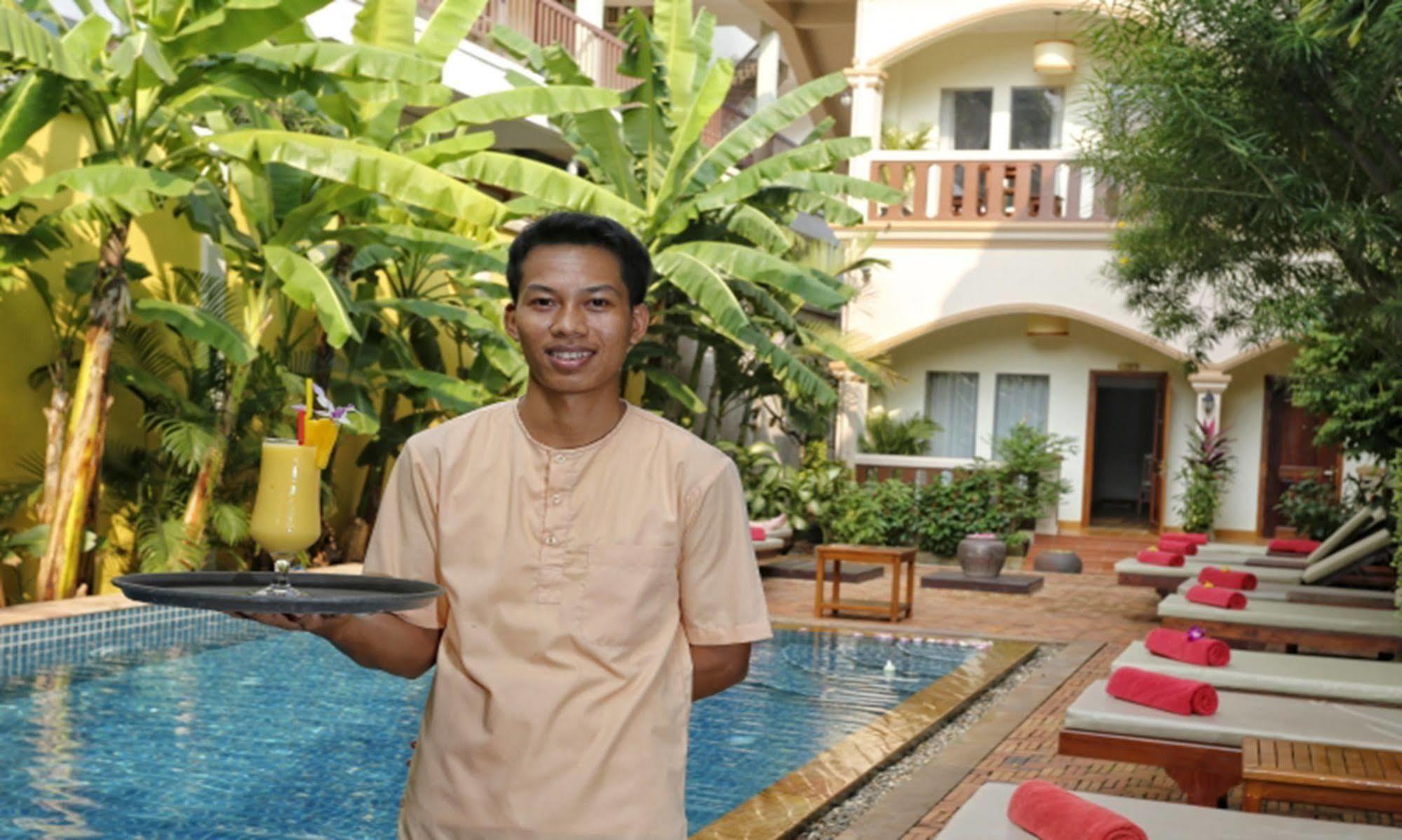Forest King Hotel