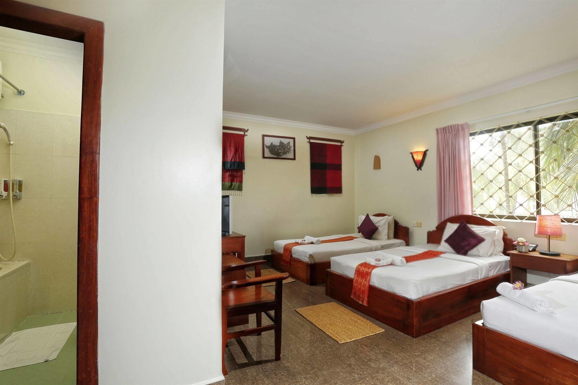 Forest King Hotel