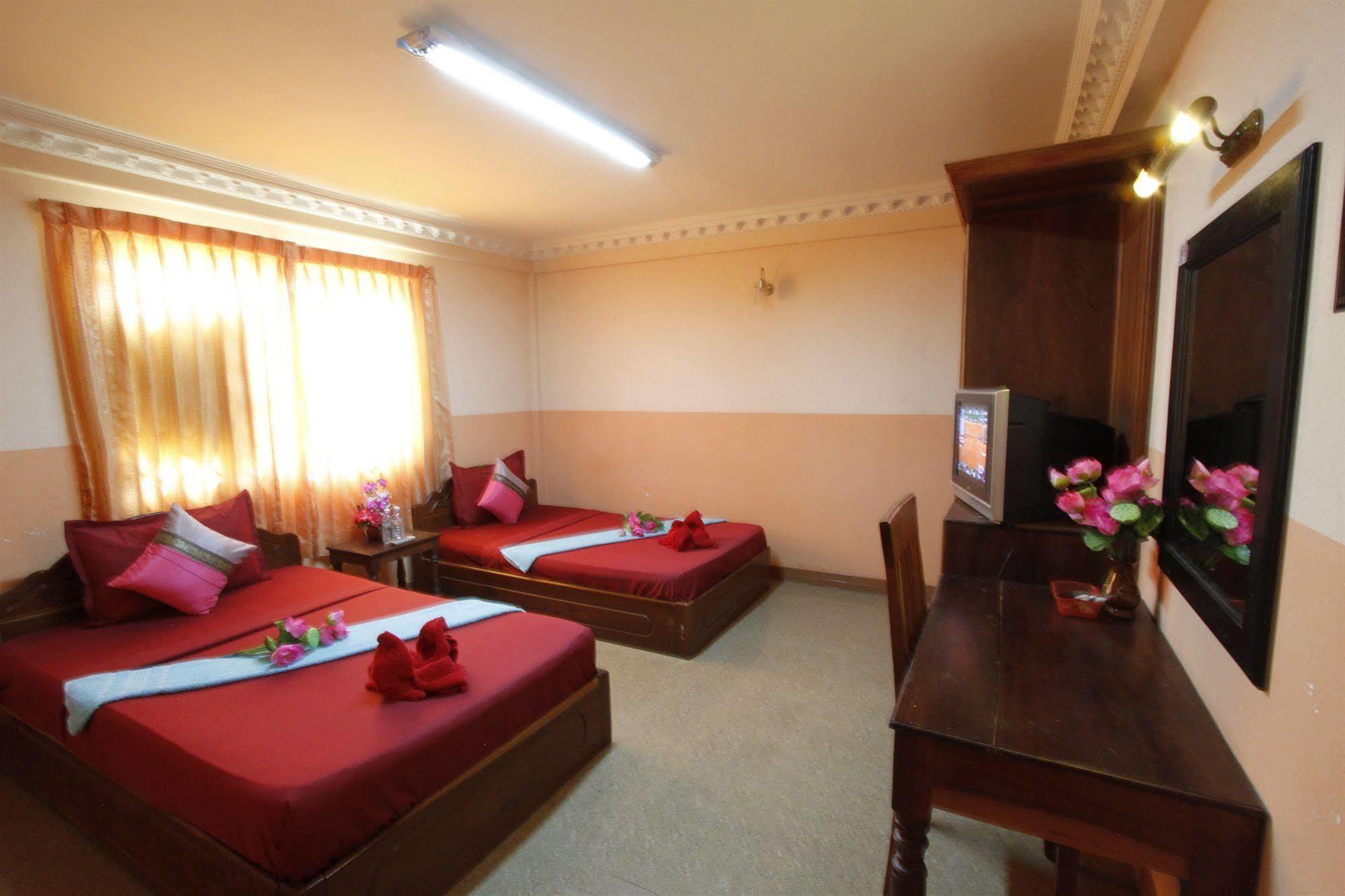 Adan World Hostel Siem Reap