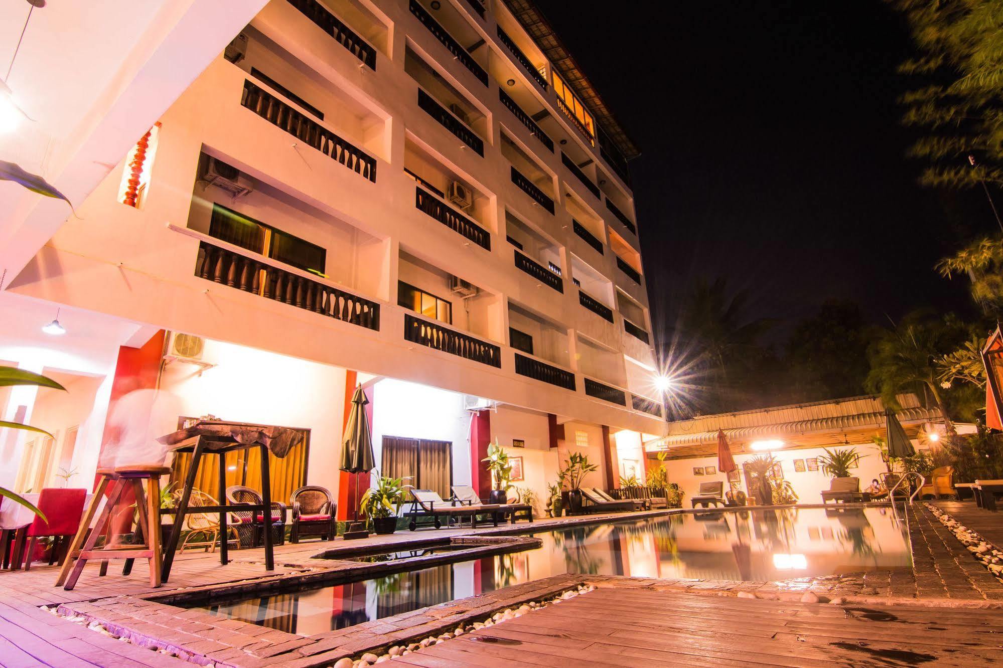 Mekong Angkor Palace 4* Siem Reap