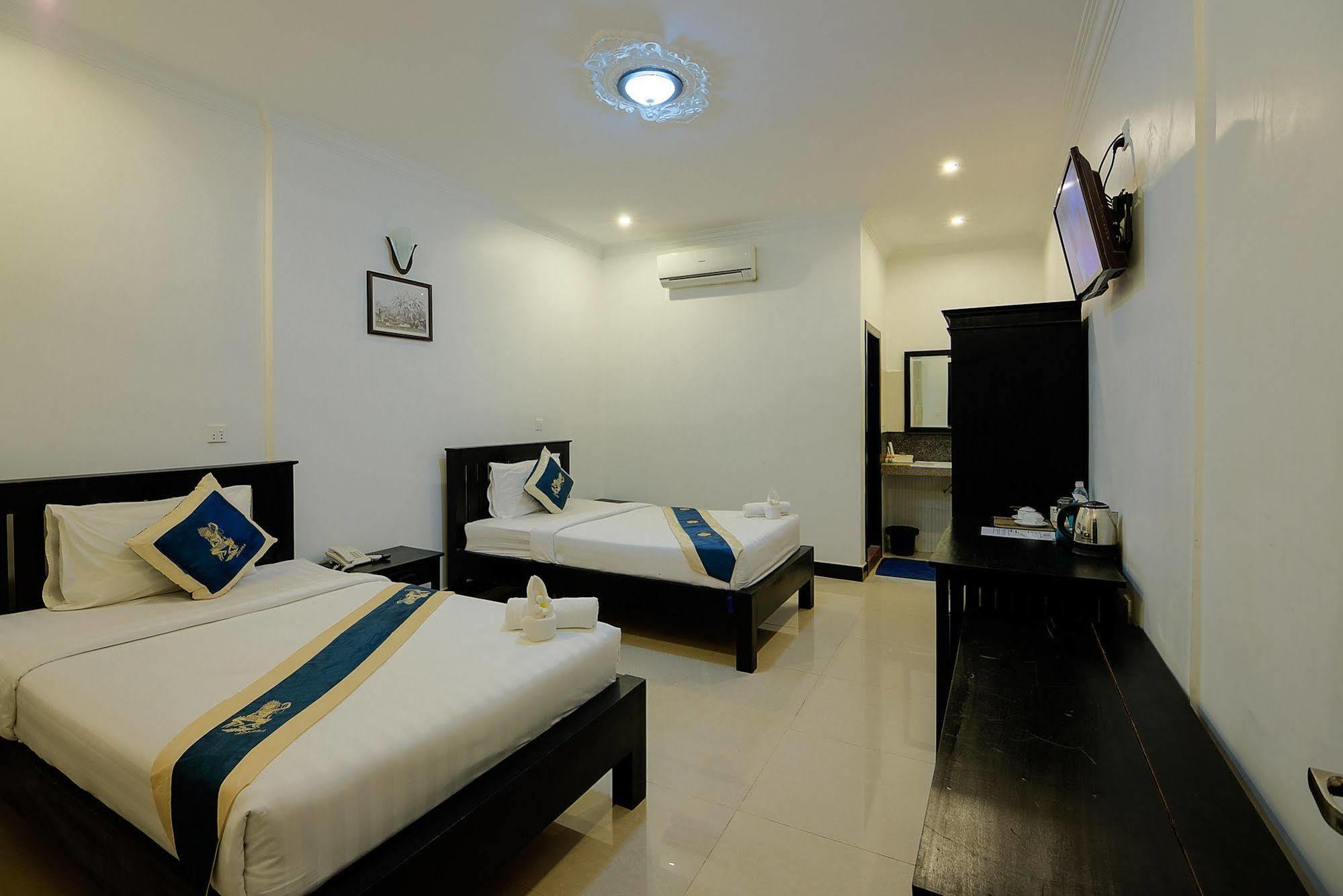 Mango Rain Boutique 4*