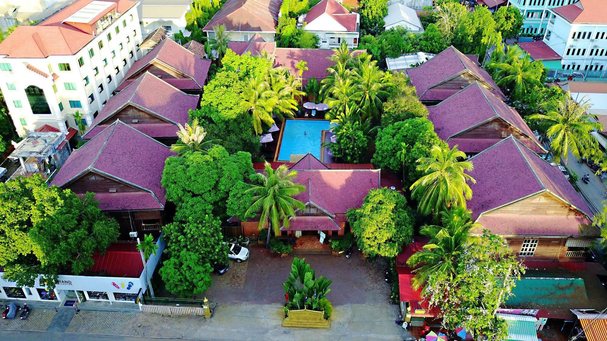 Neak Pean - Wooden House Hotel Siem Reap