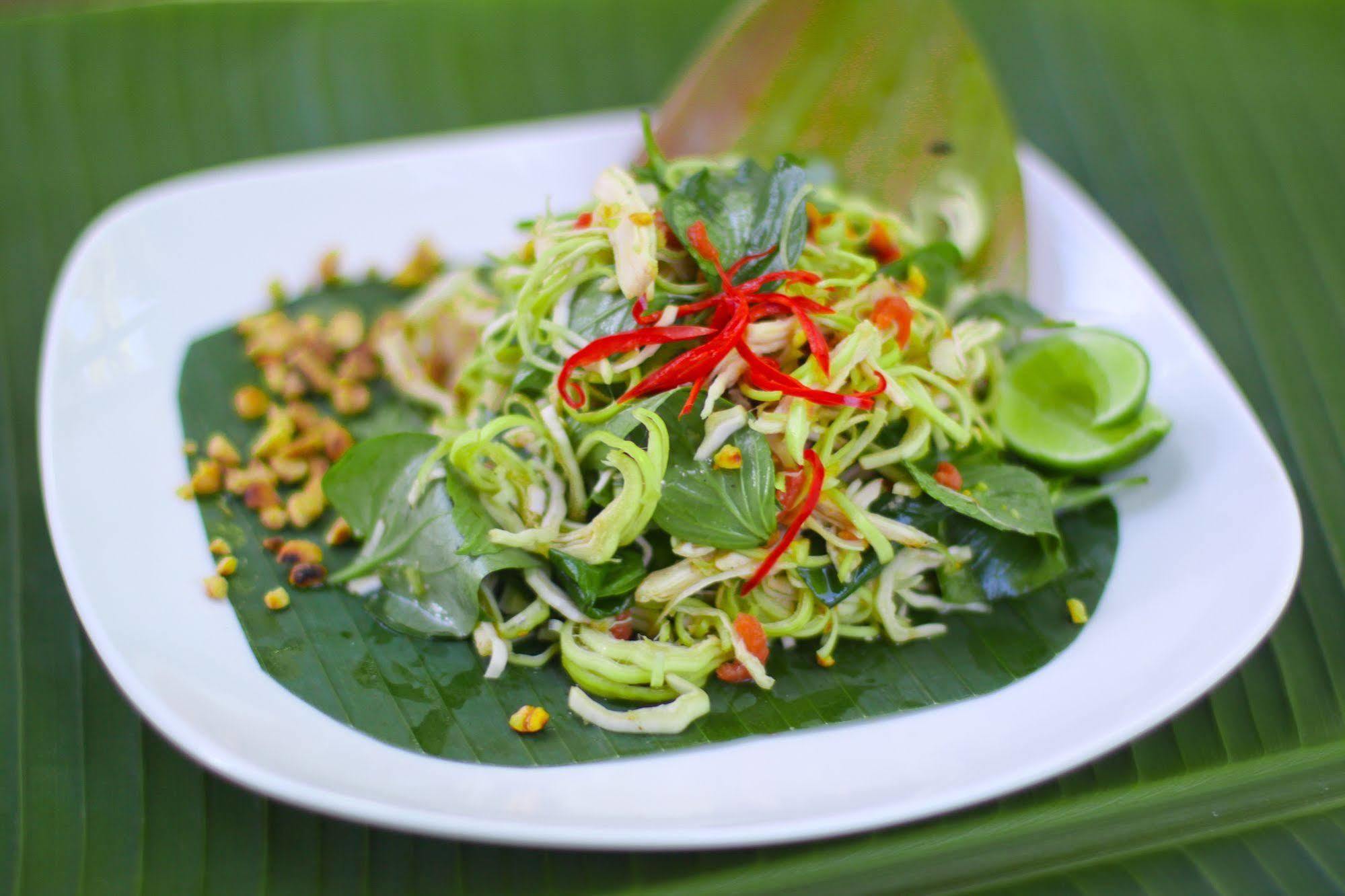Neak Pean - Wooden House Hotel