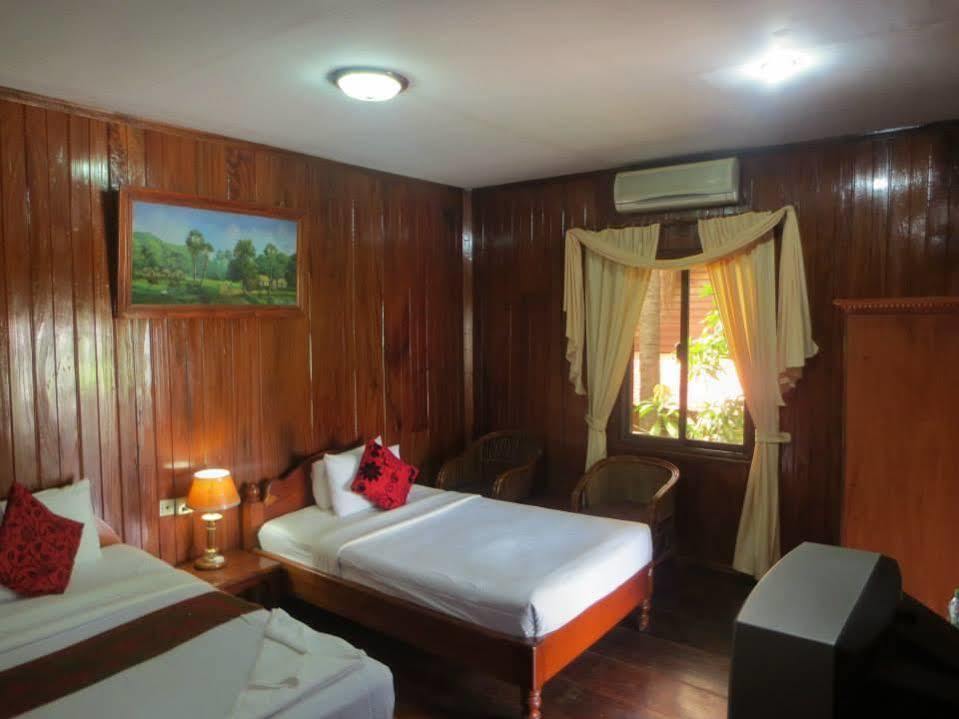 Neak Pean - Wooden House Hotel 3*