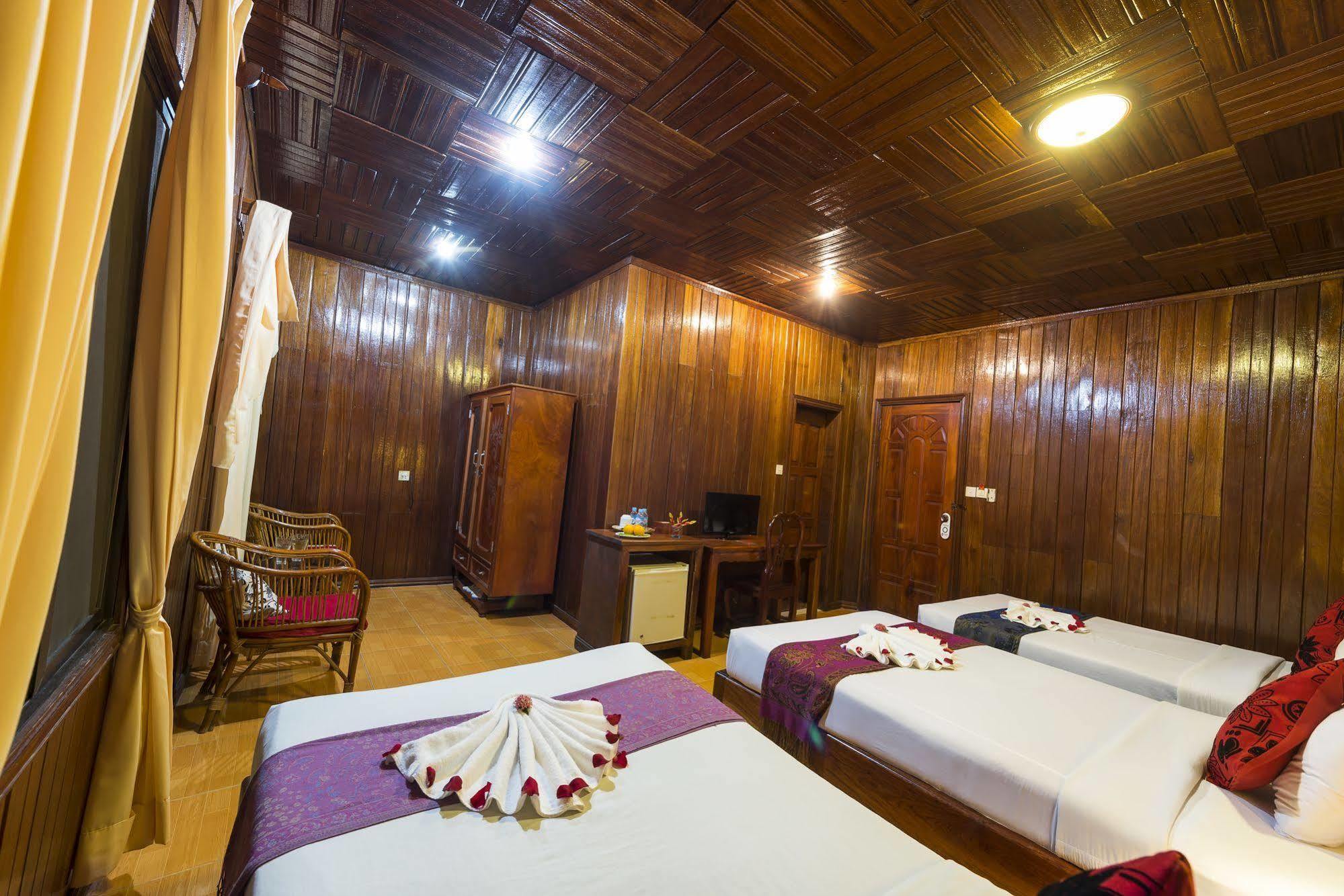 Neak Pean - Wooden House 3*