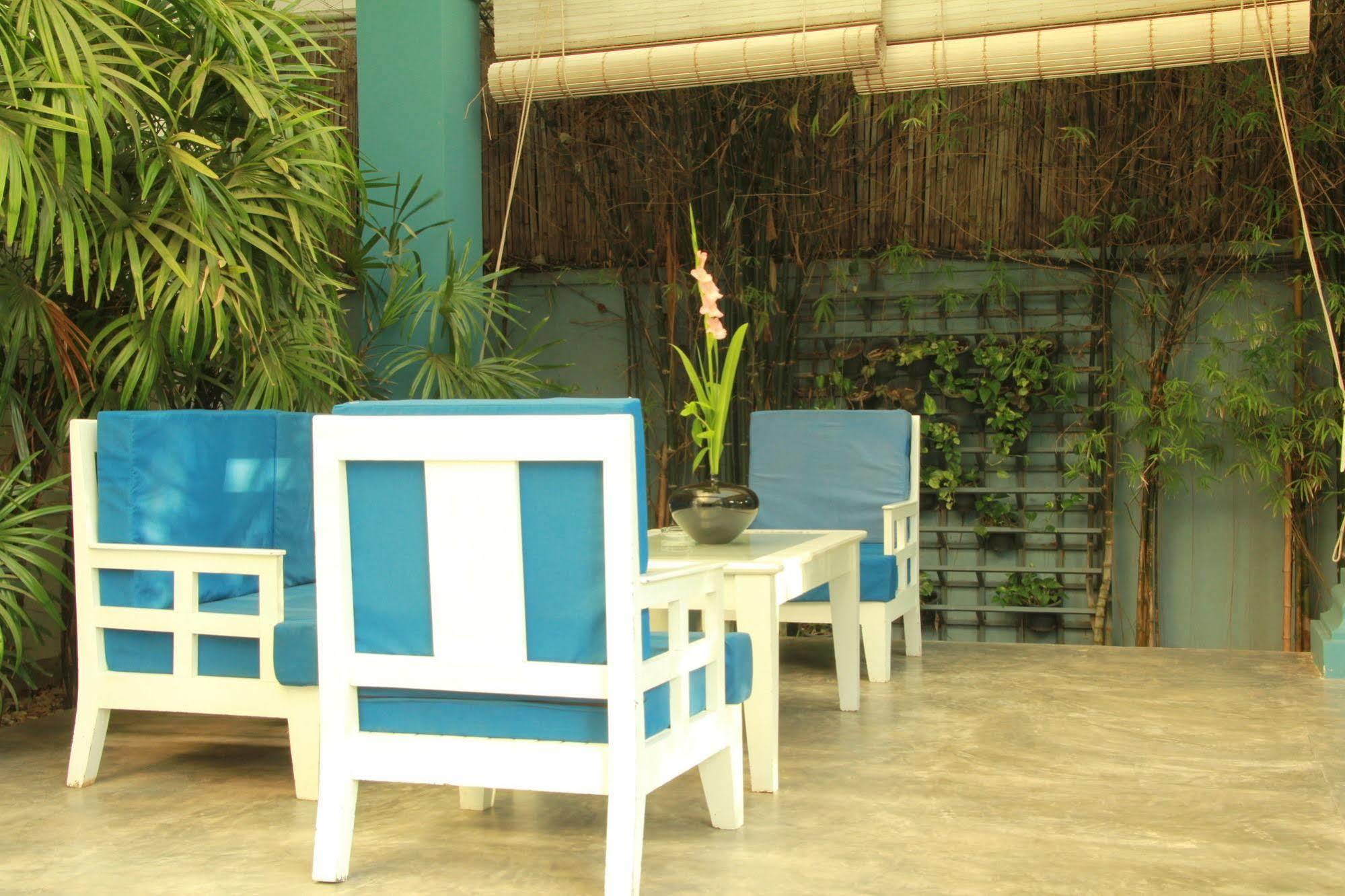 Hotel The Frangipani Ii 4*