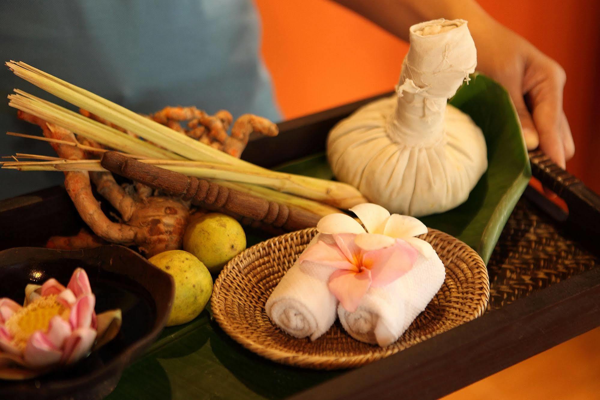 The Frangipani Ii Hotel 4*