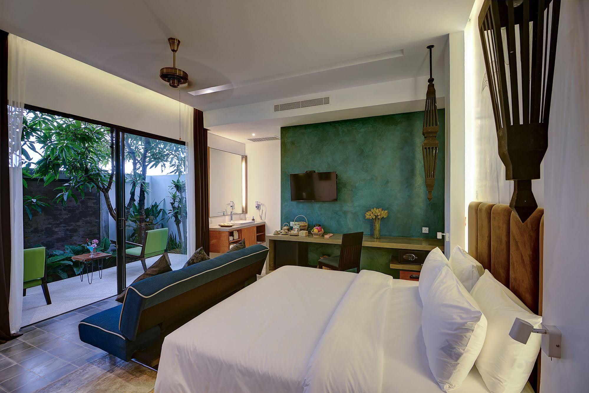 Hotel Theary's Luxury 4*