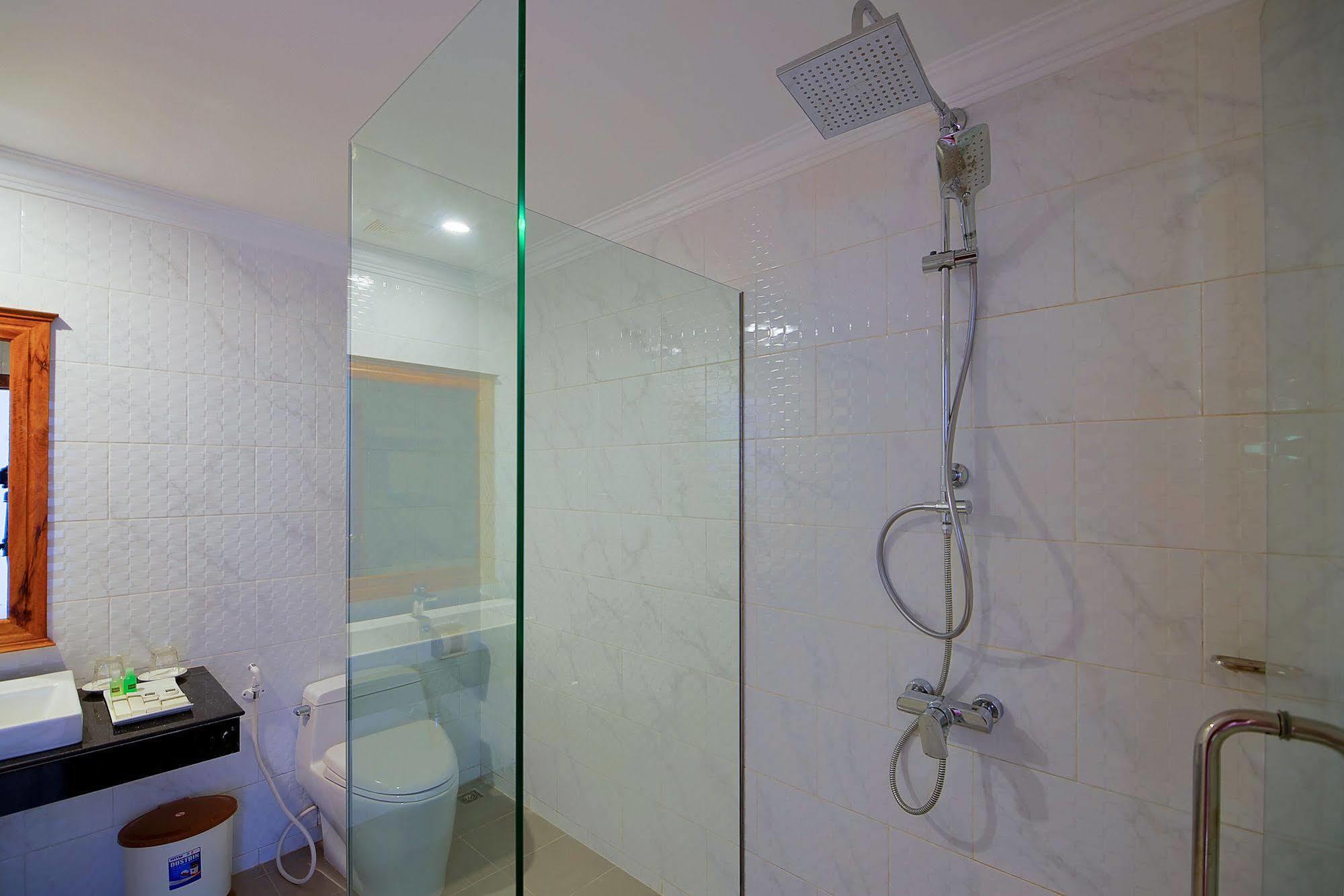 Sokha Roth Premium 4*