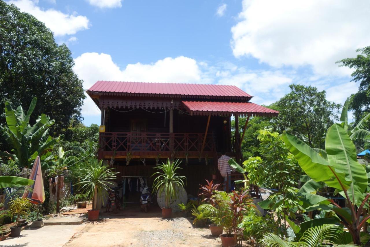 Authentic Cambodian Angkor Country house Siem Reap