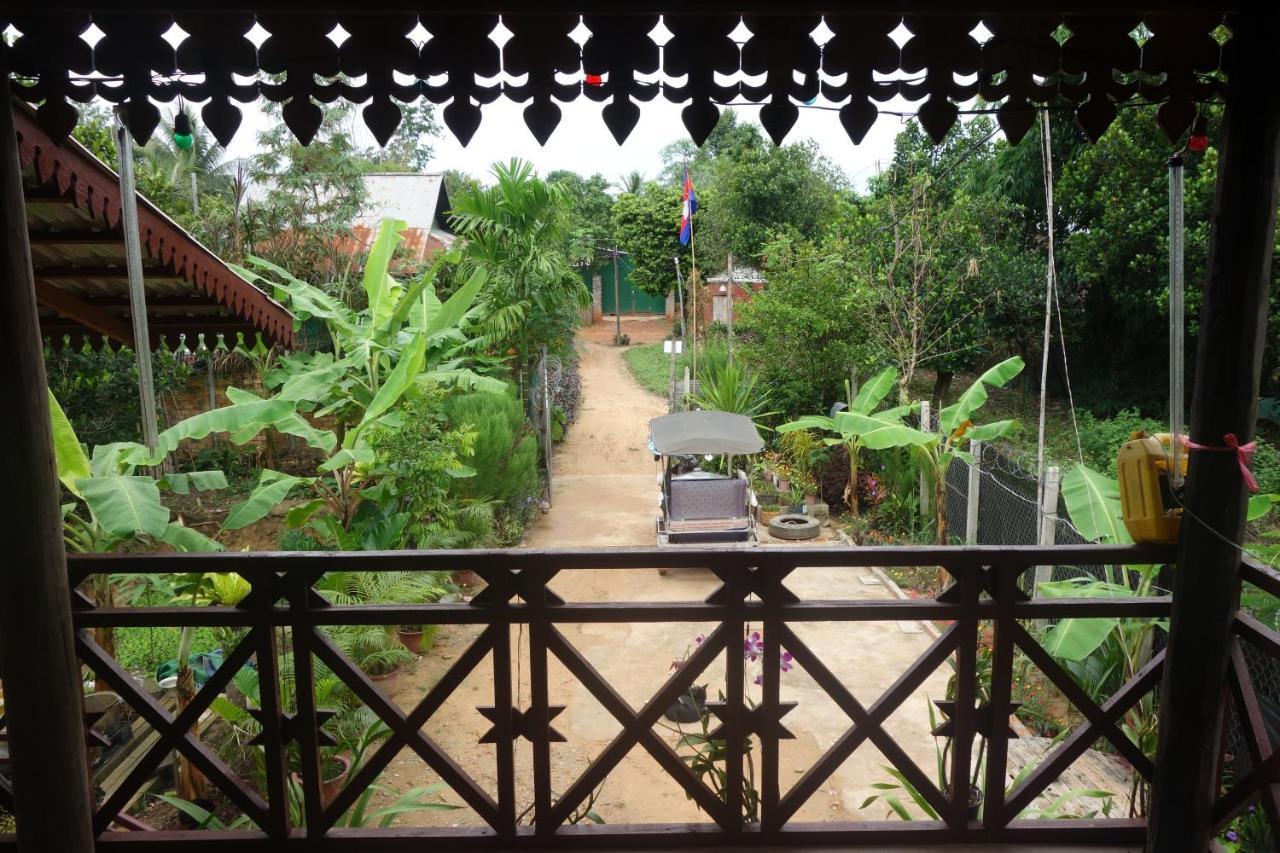 Authentic Cambodian Angkor Siem Reap