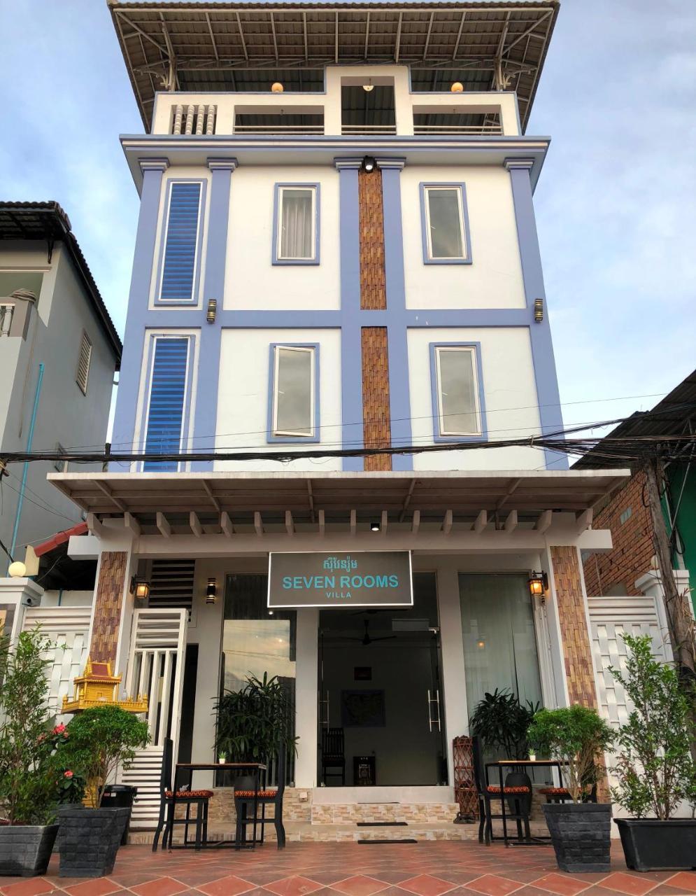 Seven Hotel