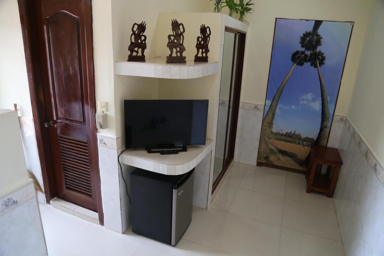 Panhanita And Apartment *