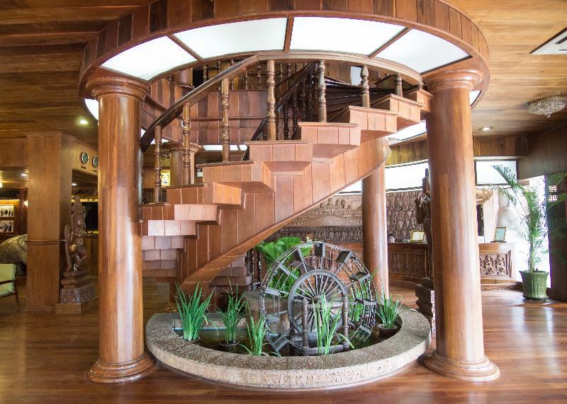 Ta Prohm & Hotel 4*
