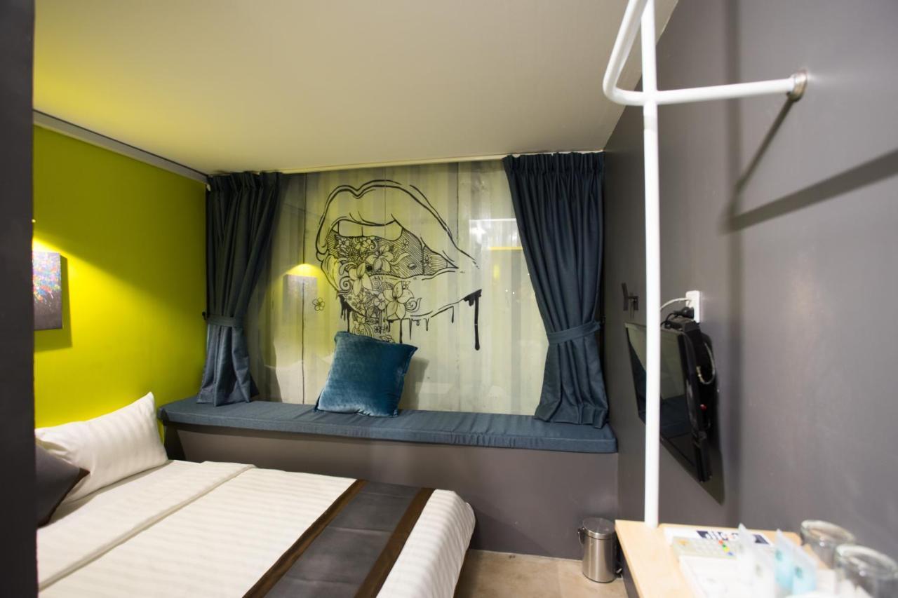 Hostel White Rabbit *