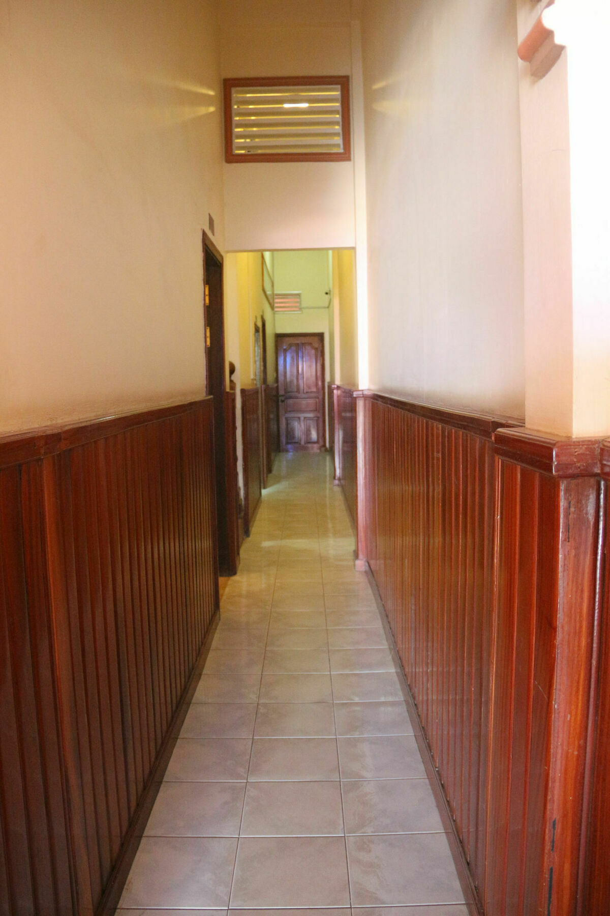 Niron Guest house 2*