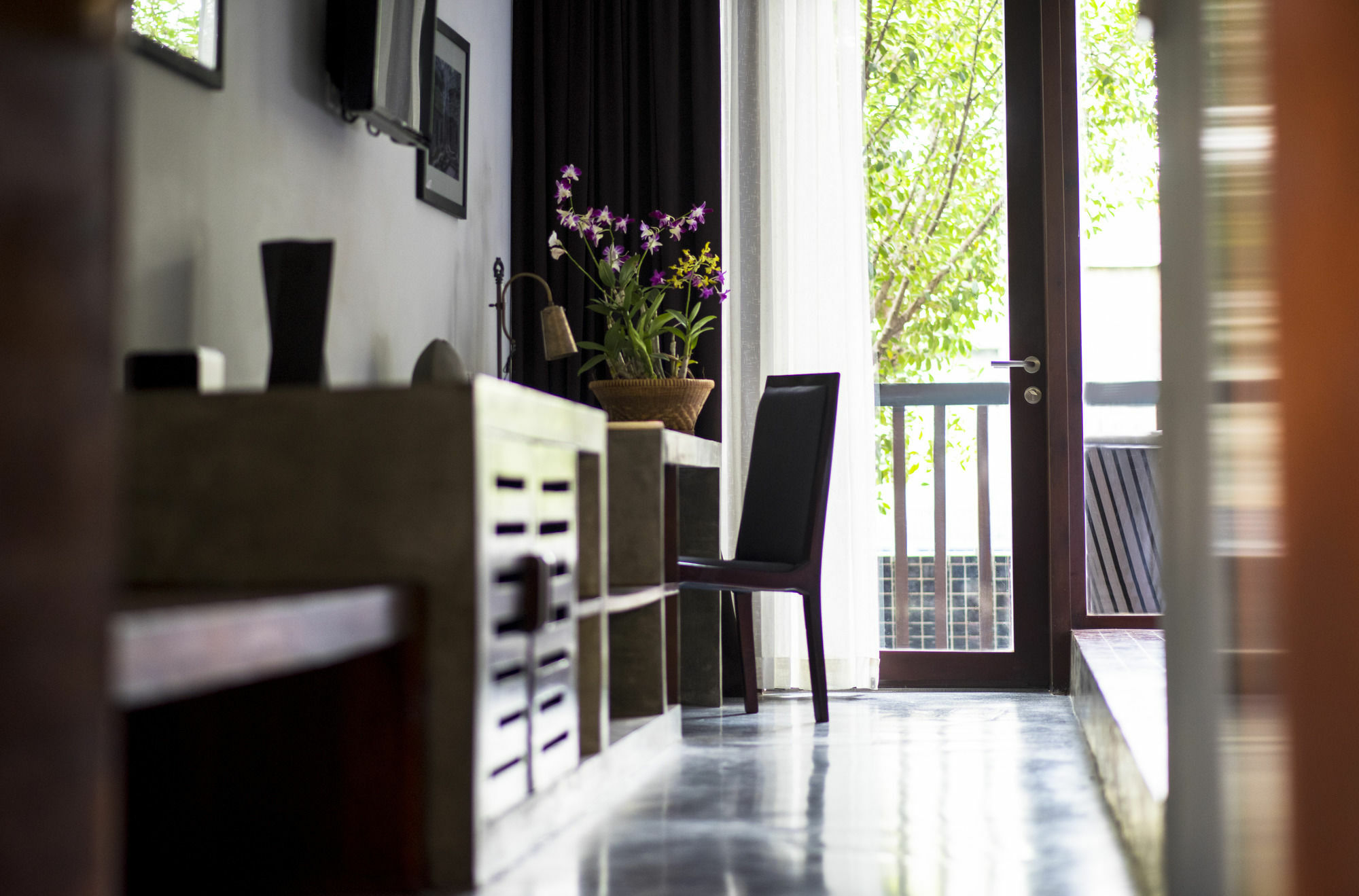 Chronicle & Hotel 4*