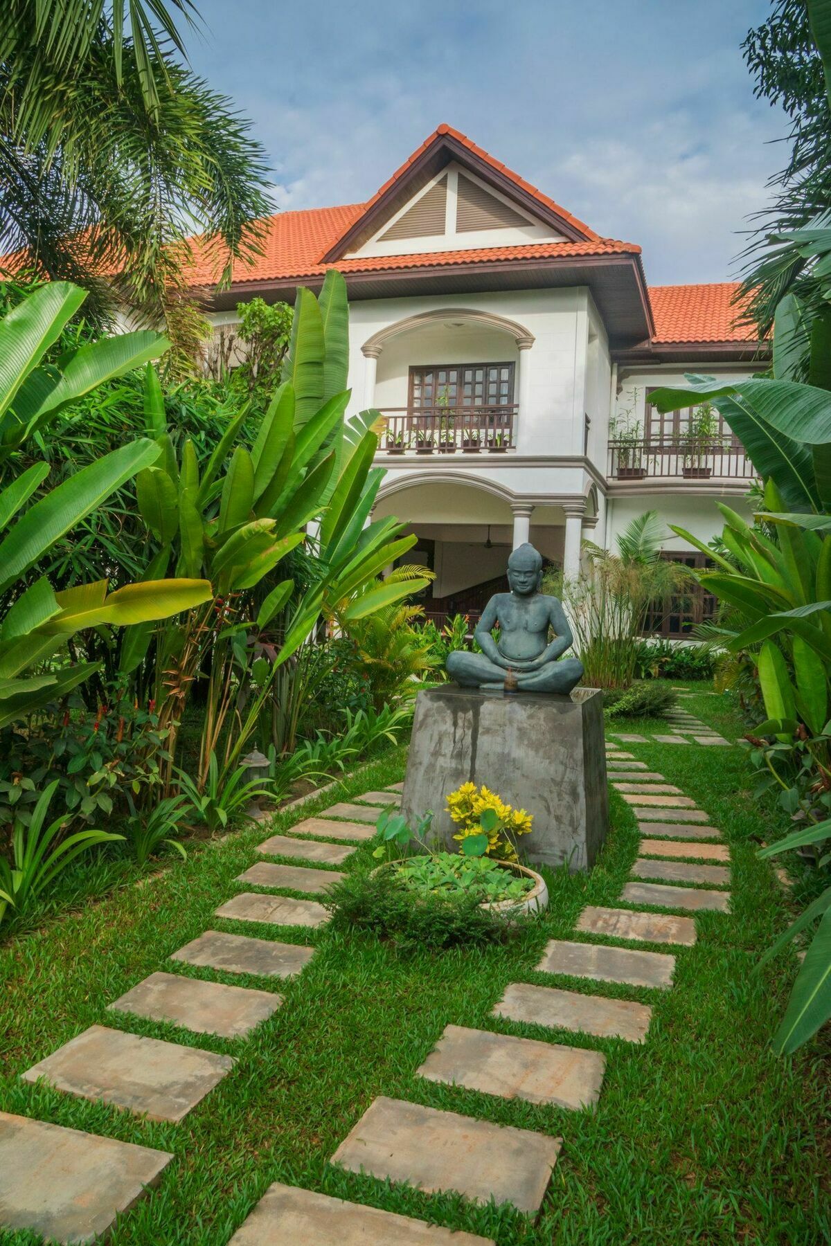 Angkor Yellow Villa Villa