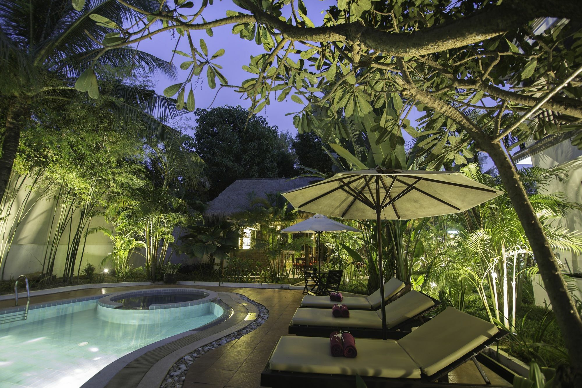 Angkor Yellow Villa