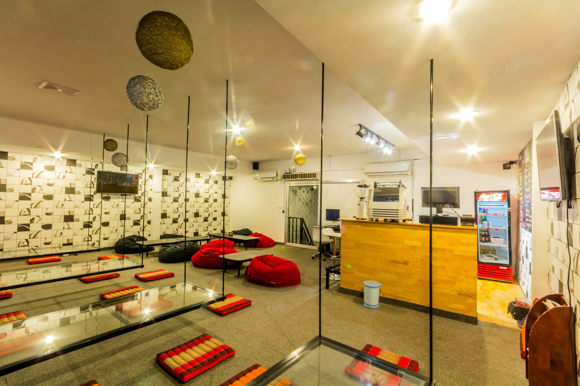 Hotel Oasis Capsules - 2*