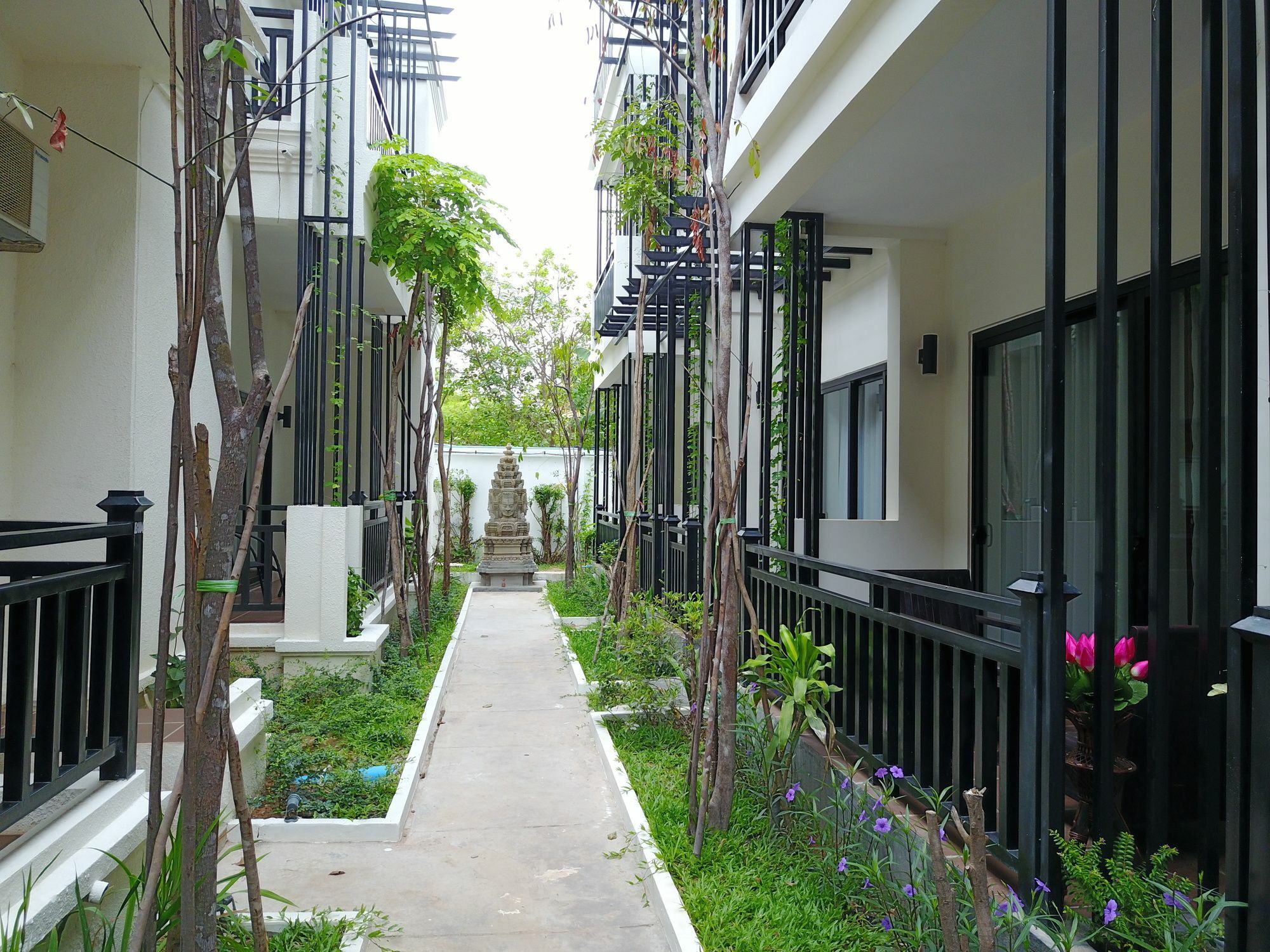 Peak Elite Boutique Hotel 4*