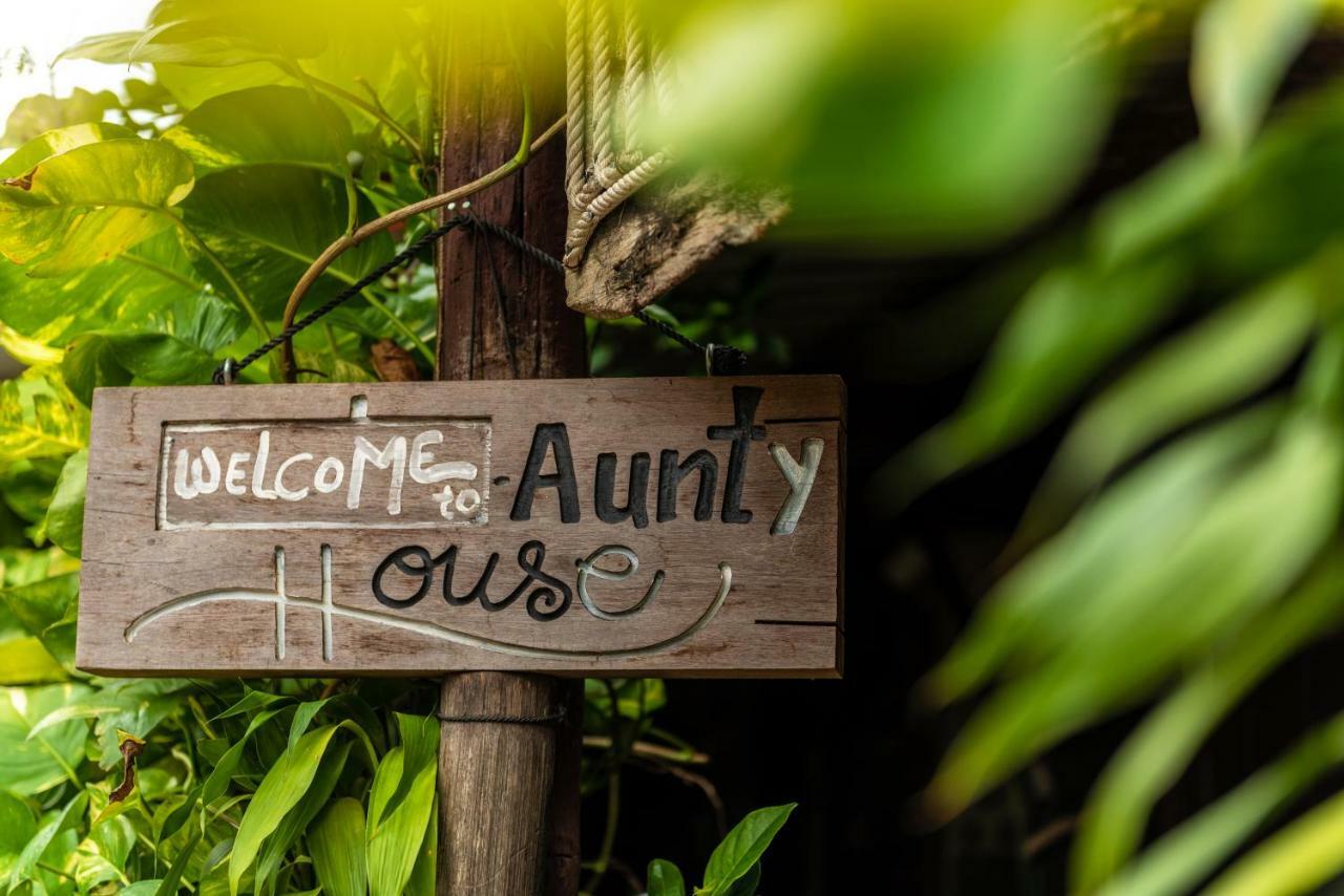 Aunty's House