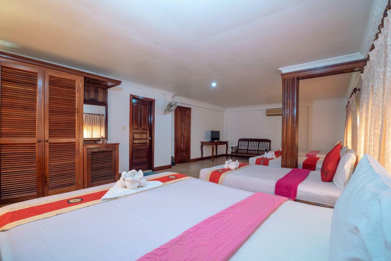 Rajdhani Palace 3* Siem Reap