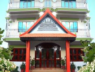 Cheata Hotel 3*