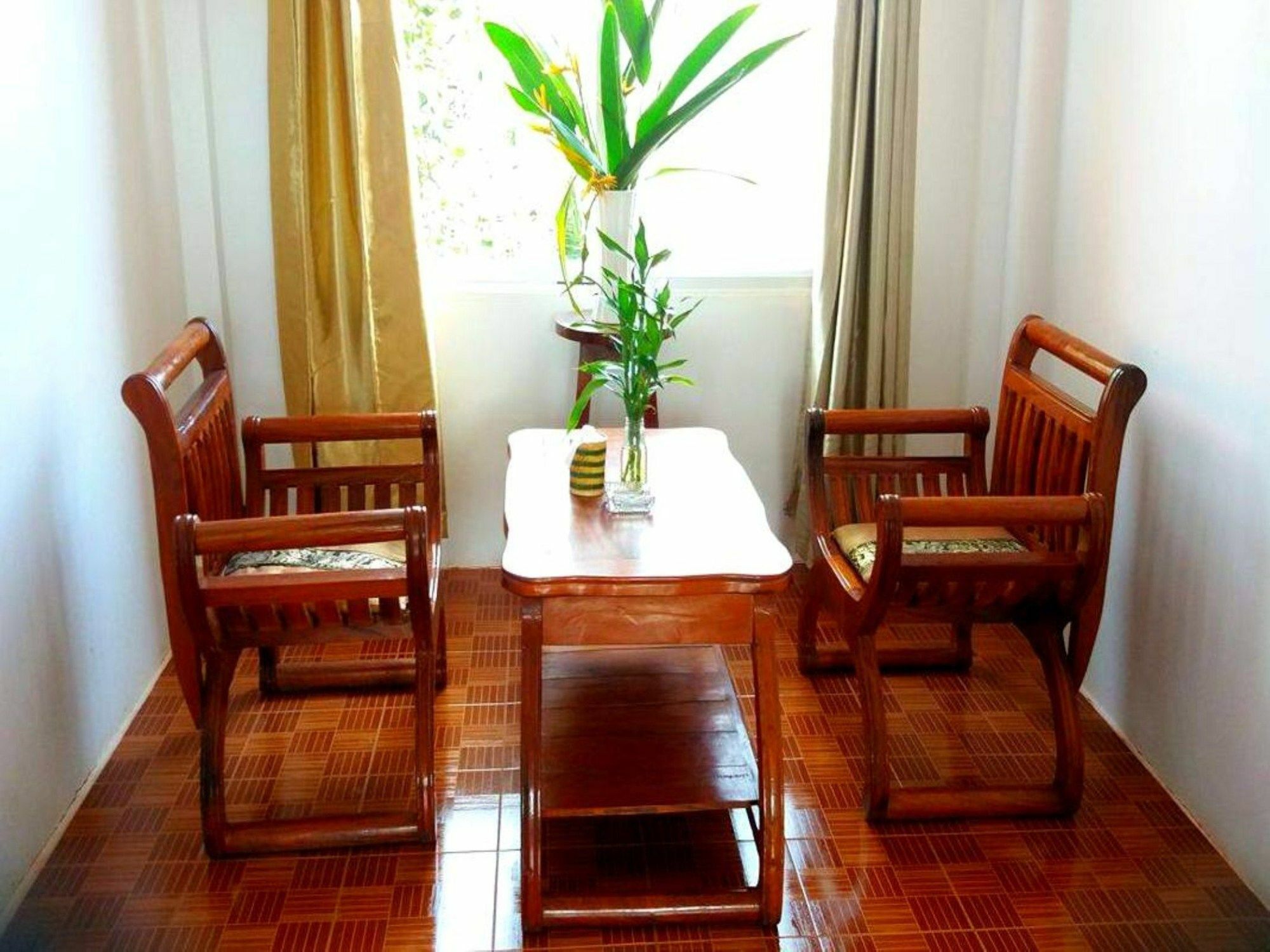 Kanak Garden Hotel