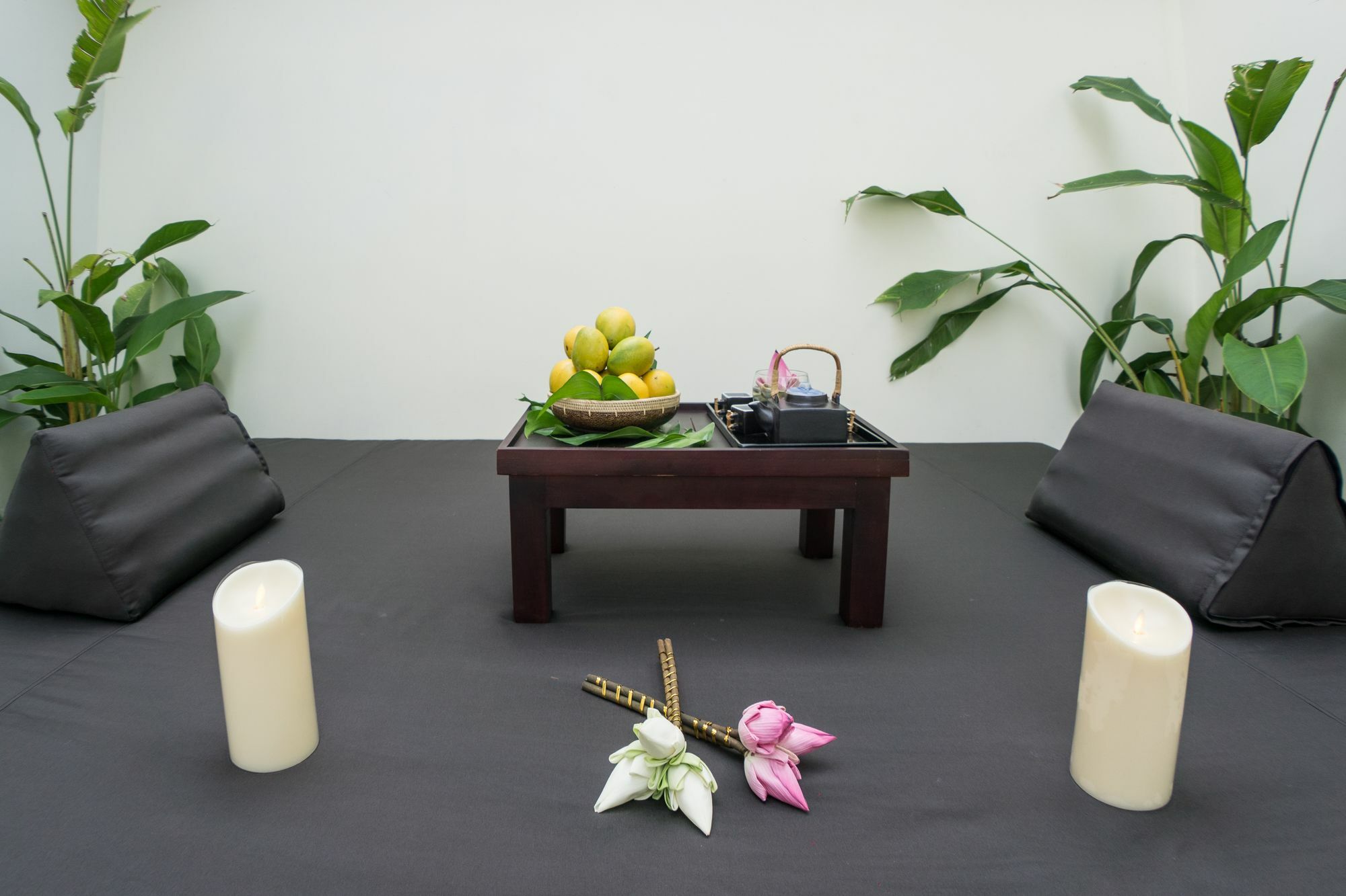 The Embassy Angkor & 5* Siem Reap