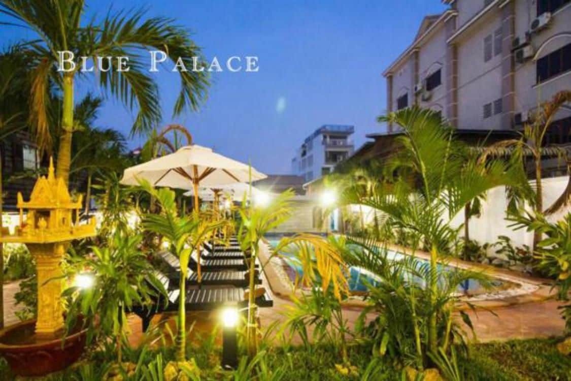 Blue Palace Khách sạn 4*